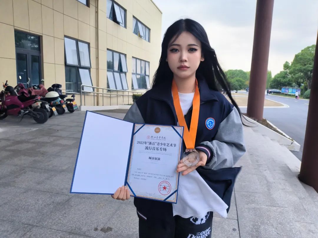 塘棲校區(qū)現(xiàn)代音樂(lè)社